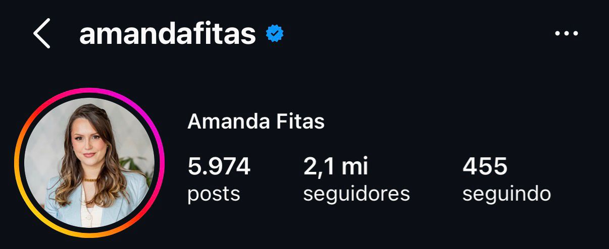 Amanda Fitas - 2,1 milh&otilde;es de seguidores